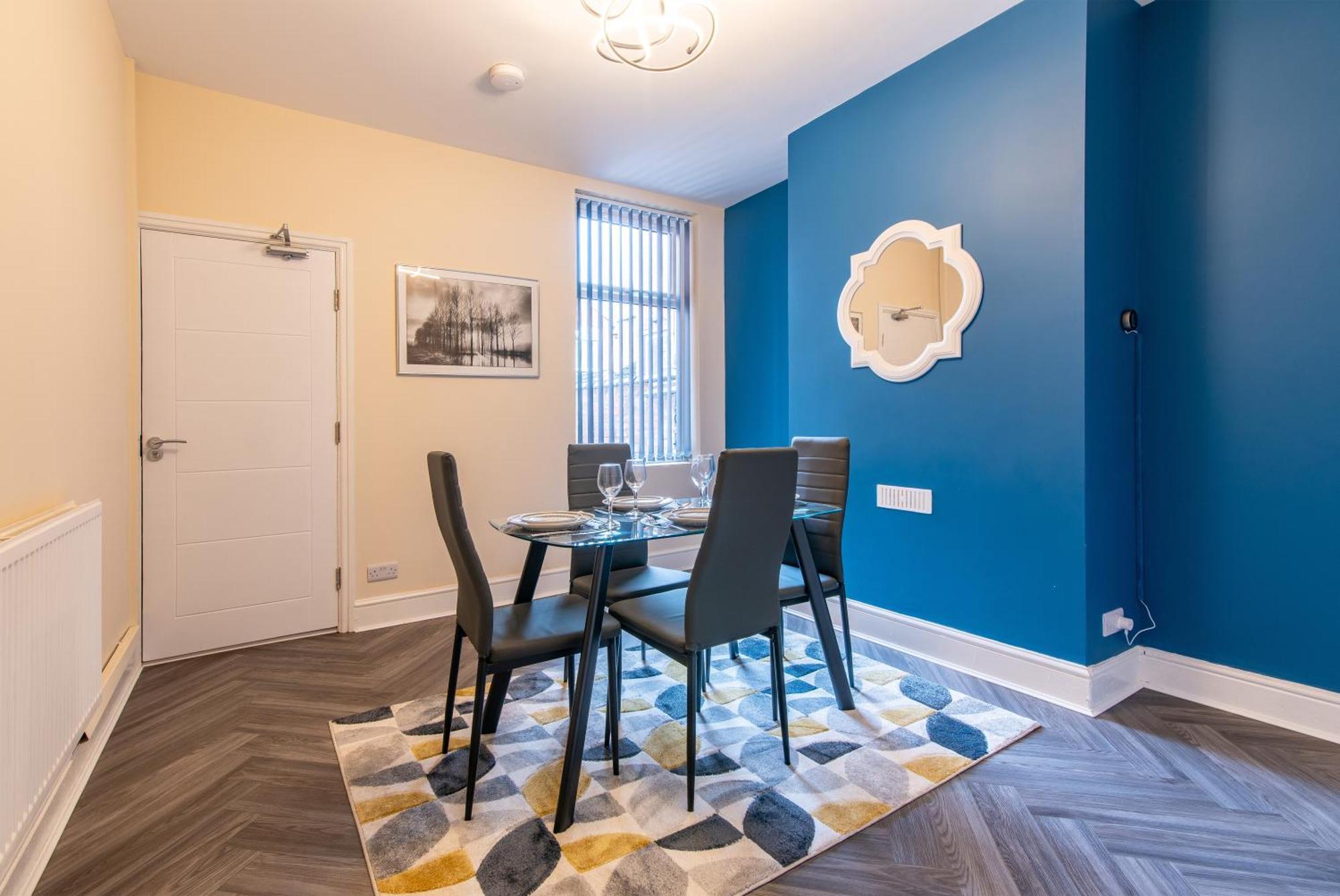 2 Bedroom House In The Heart Of Лестер Екстер'єр фото