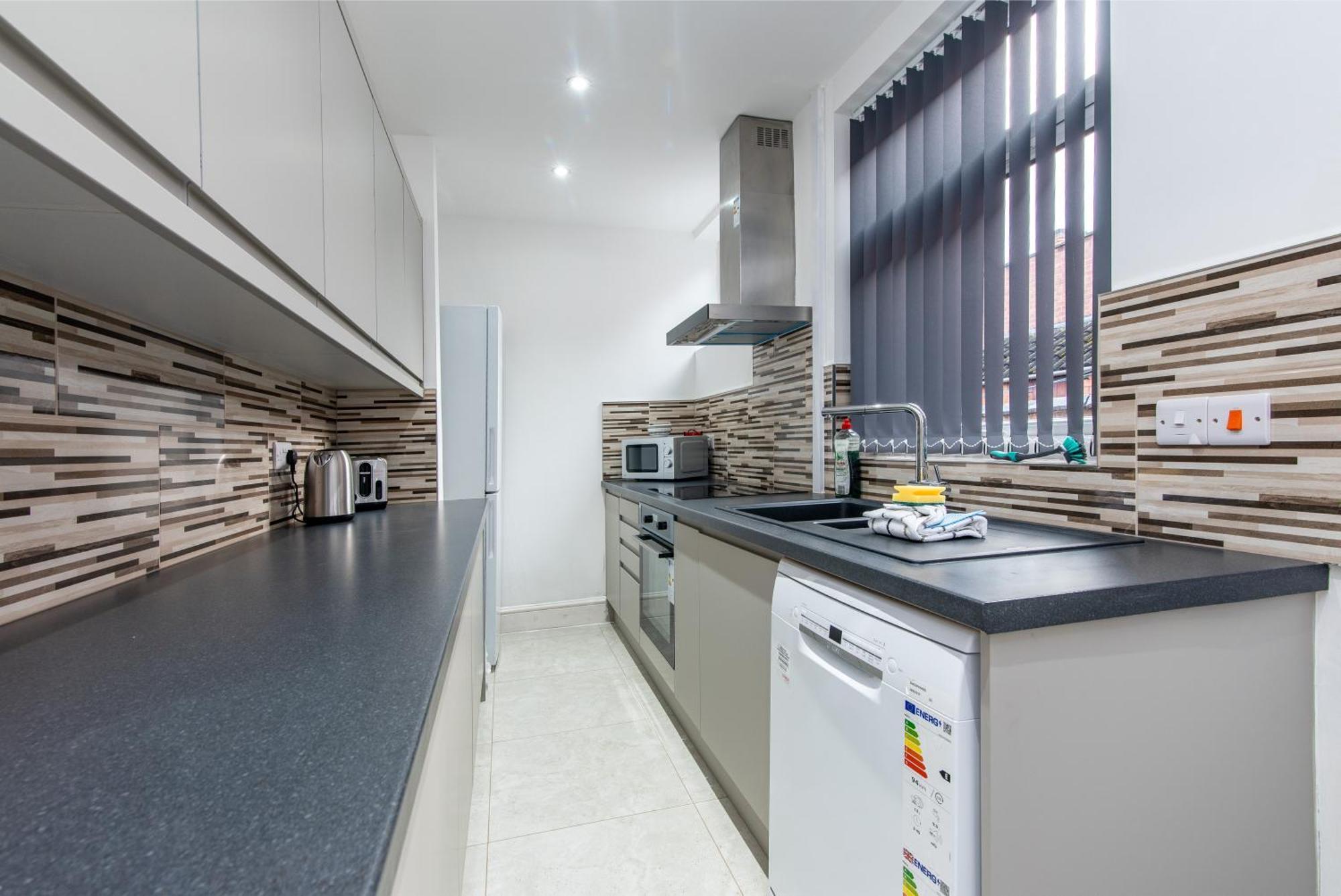 2 Bedroom House In The Heart Of Лестер Екстер'єр фото