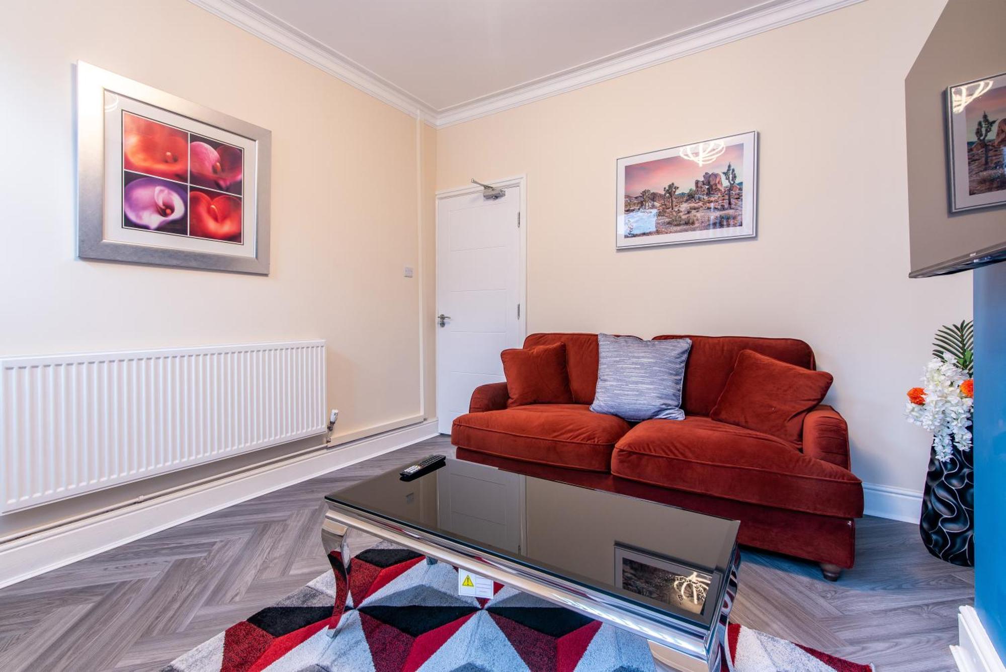 2 Bedroom House In The Heart Of Лестер Екстер'єр фото