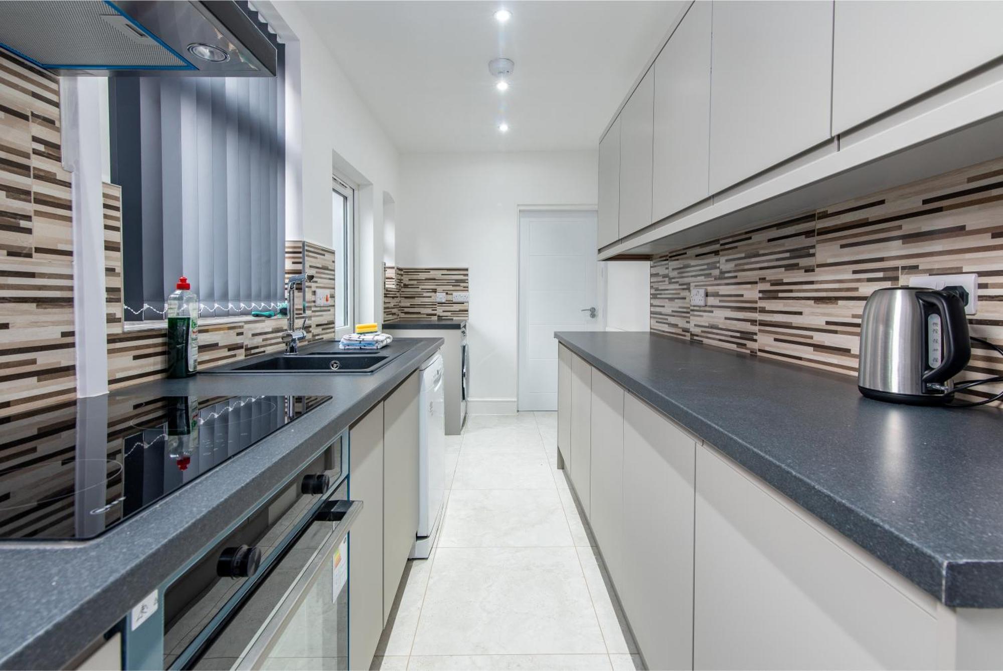 2 Bedroom House In The Heart Of Лестер Екстер'єр фото